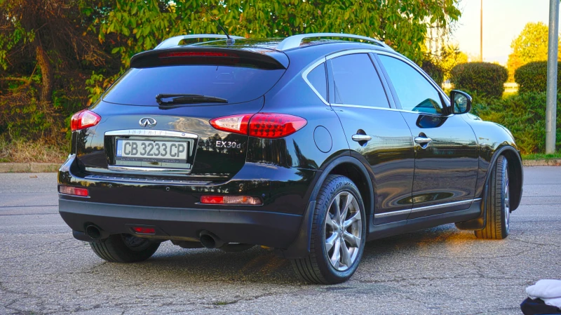 Infiniti Fx 30, снимка 2 - Автомобили и джипове - 52596145