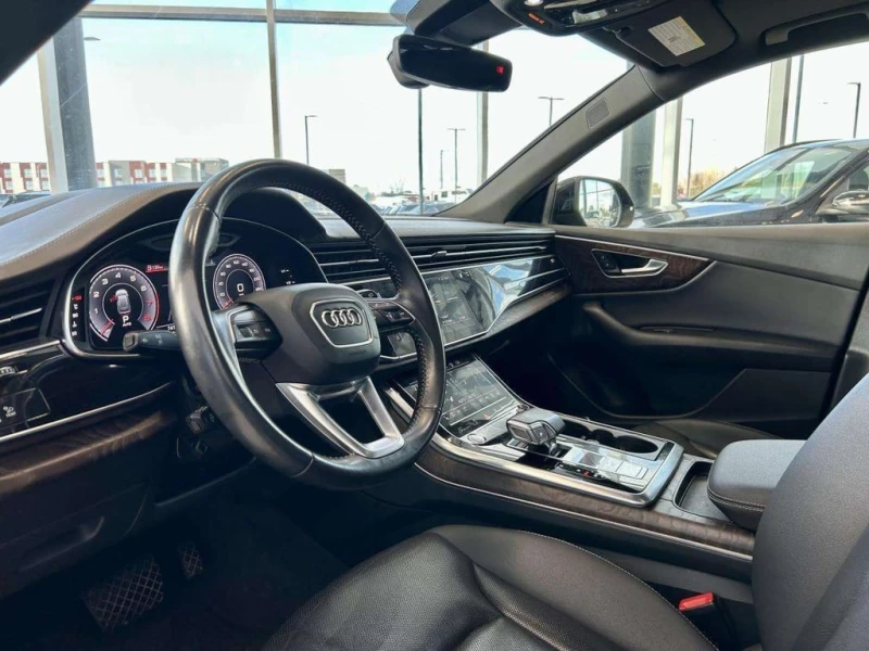 Audi Q8 * S Line quattro Prestige * CARFAX * БЕЗ ПЪРВОНАЧА, снимка 10 - Автомобили и джипове - 53075543