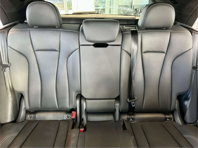 Audi Q8 * S Line quattro Prestige * CARFAX * БЕЗ ПЪРВОНАЧА, снимка 16 - Автомобили и джипове - 53075543