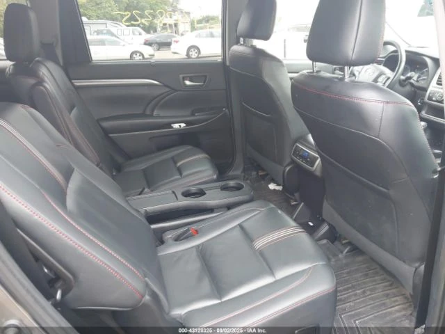 Toyota Highlander SE АВТОФИНАНСИРАНЕ*  - изображение 8