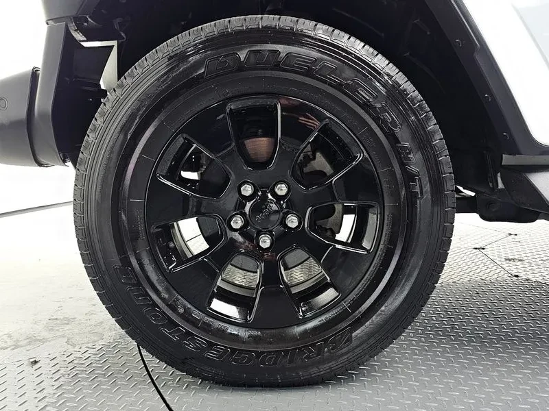 Jeep Wrangler Overland 4-Door, снимка 12 - Автомобили и джипове - 55186857