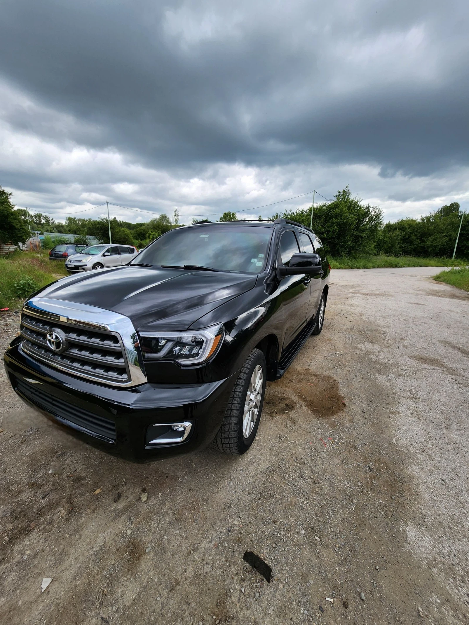 Toyota Sequoia 5.7 Бензин/Газ - изображение 2