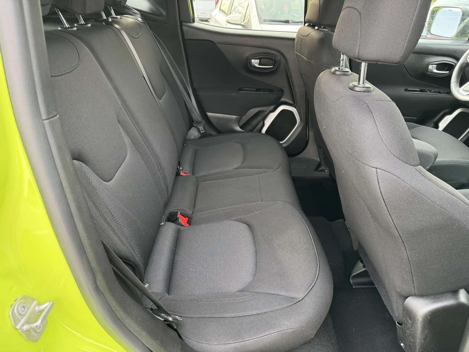 Jeep Renegade 2.4I SPORT - изображение 10