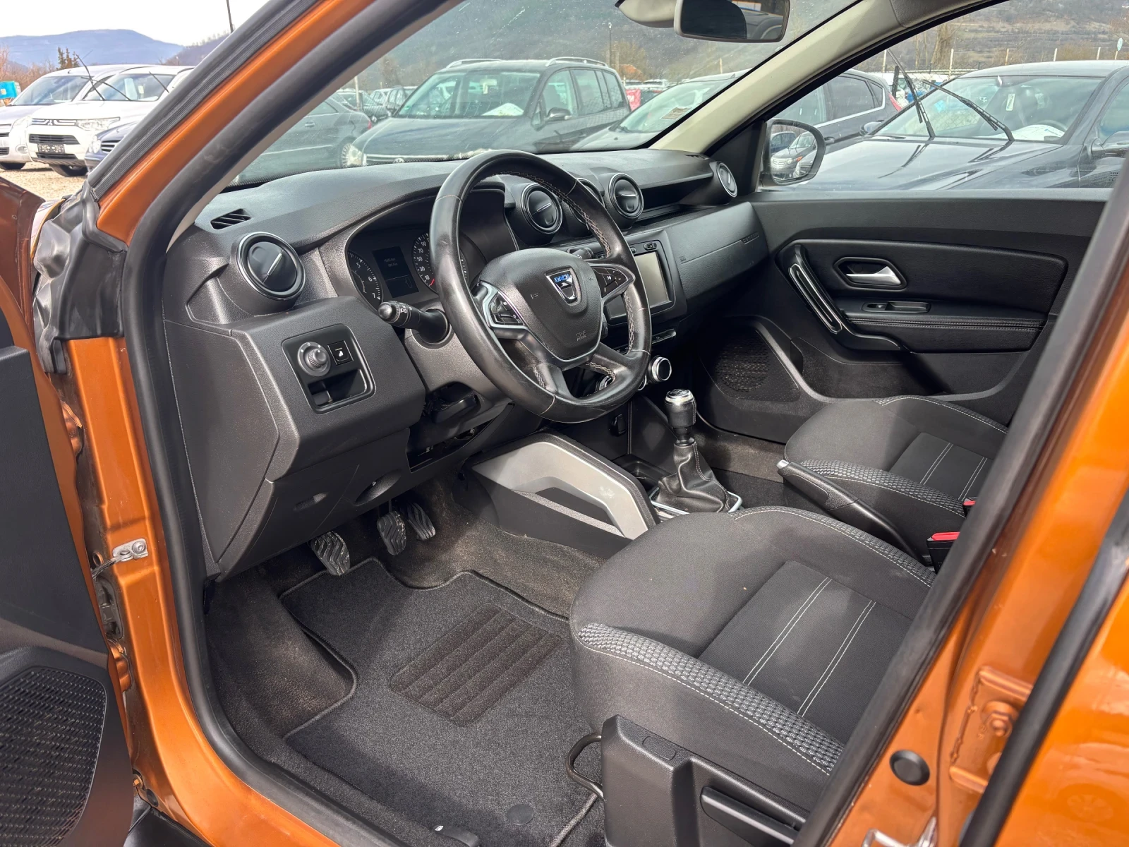 Dacia Duster 1.5 dci - изображение 9