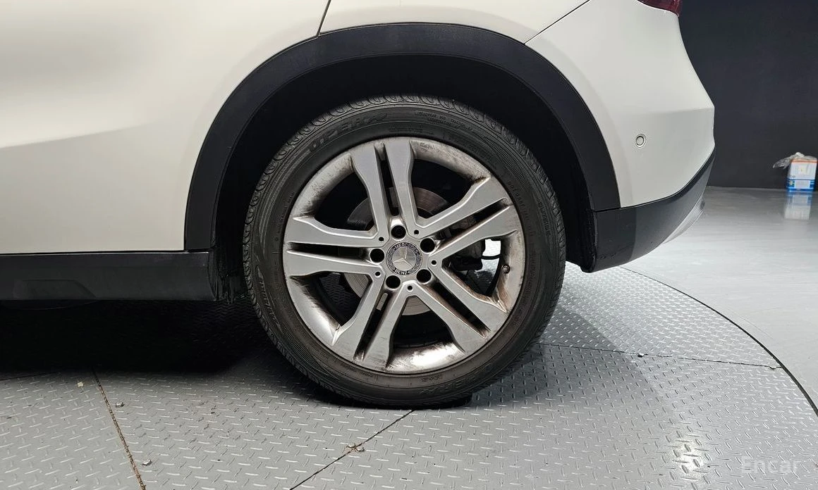 Mercedes-Benz GLA 200  - изображение 5