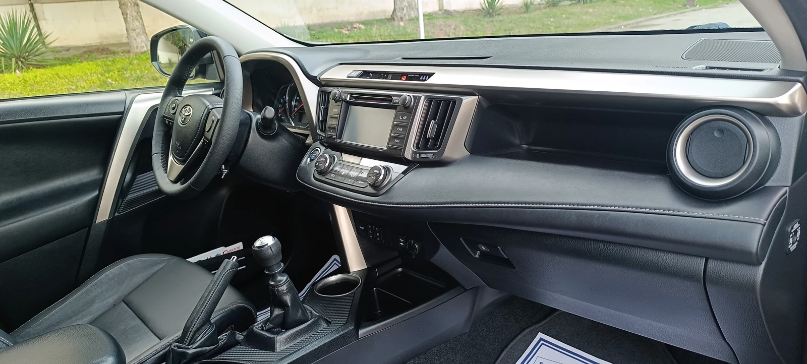 Toyota Rav4 2.2D-4D 4х4, снимка 10 - Автомобили и джипове - 53816483