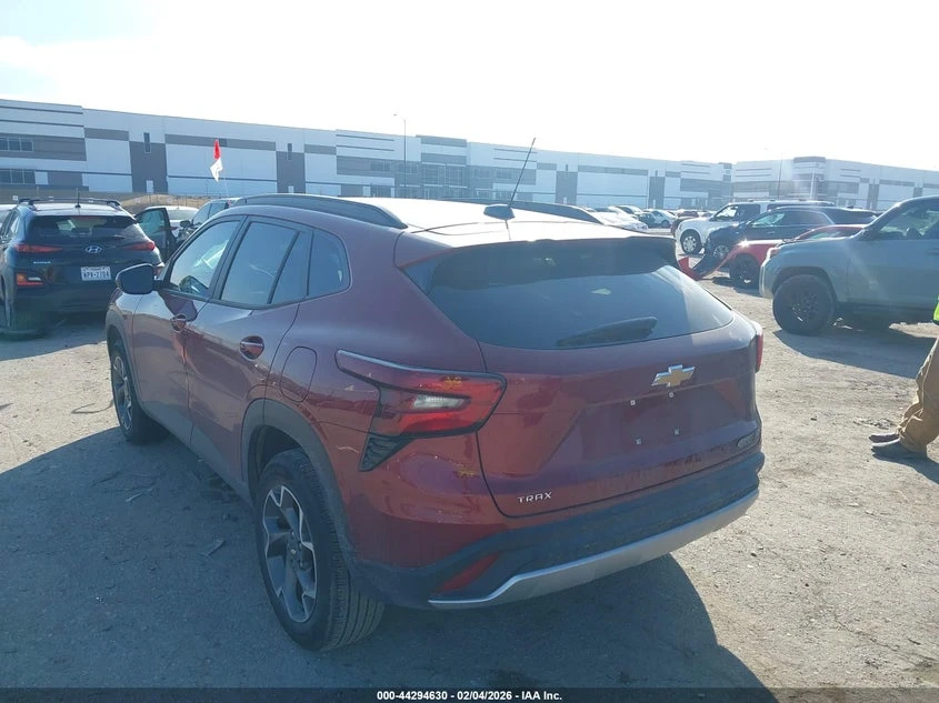 Chevrolet Trax 1.2l Fwd Lt, снимка 3 - Автомобили и джипове - 54100656