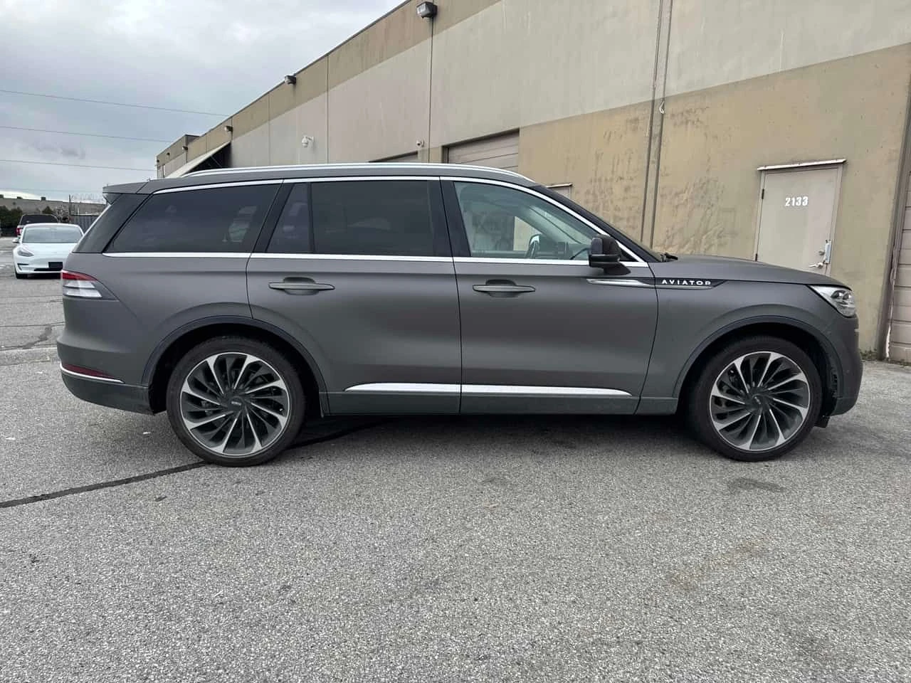 Lincoln Aviator * Reserve * CARFAX * ДИГИТАЛНО ТАБЛО * ОБДУХ, снимка 3 - Автомобили и джипове - 54144042