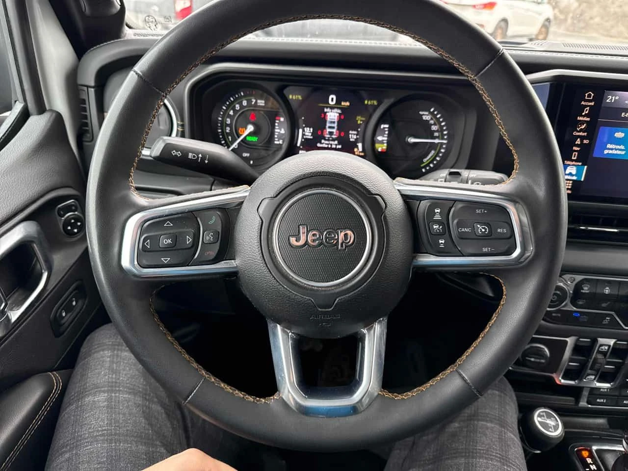 Jeep Wrangler Sahara  CARFAX, снимка 14 - Автомобили и джипове - 54150135