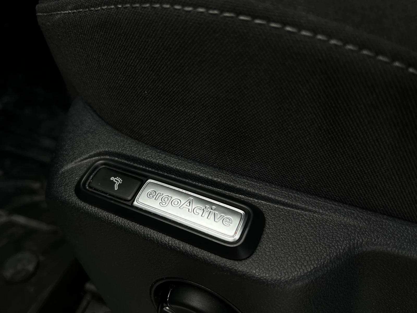 VW Tiguan 4MOTION - N1, снимка 10 - Автомобили и джипове - 54208847