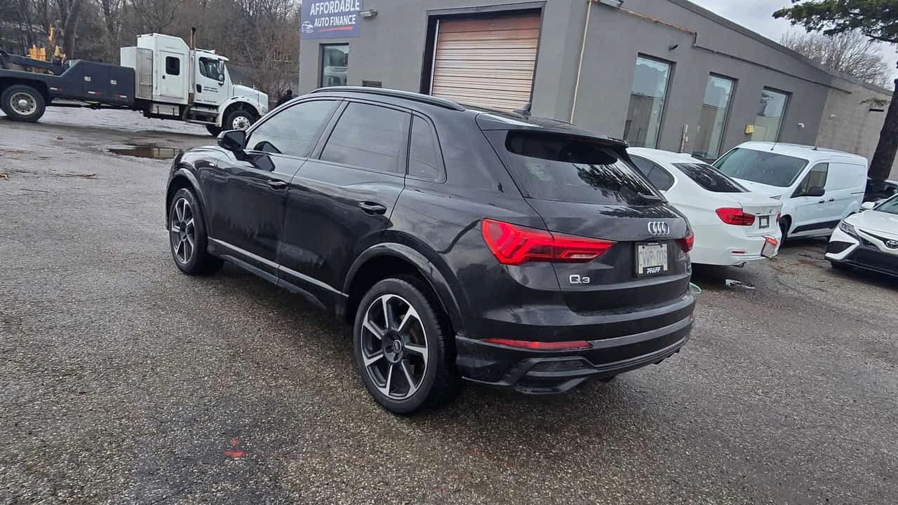 Audi Q3 * Progressiv * CARFAX * ЦЕНА ДО БГ, снимка 5 - Автомобили и джипове - 54222900