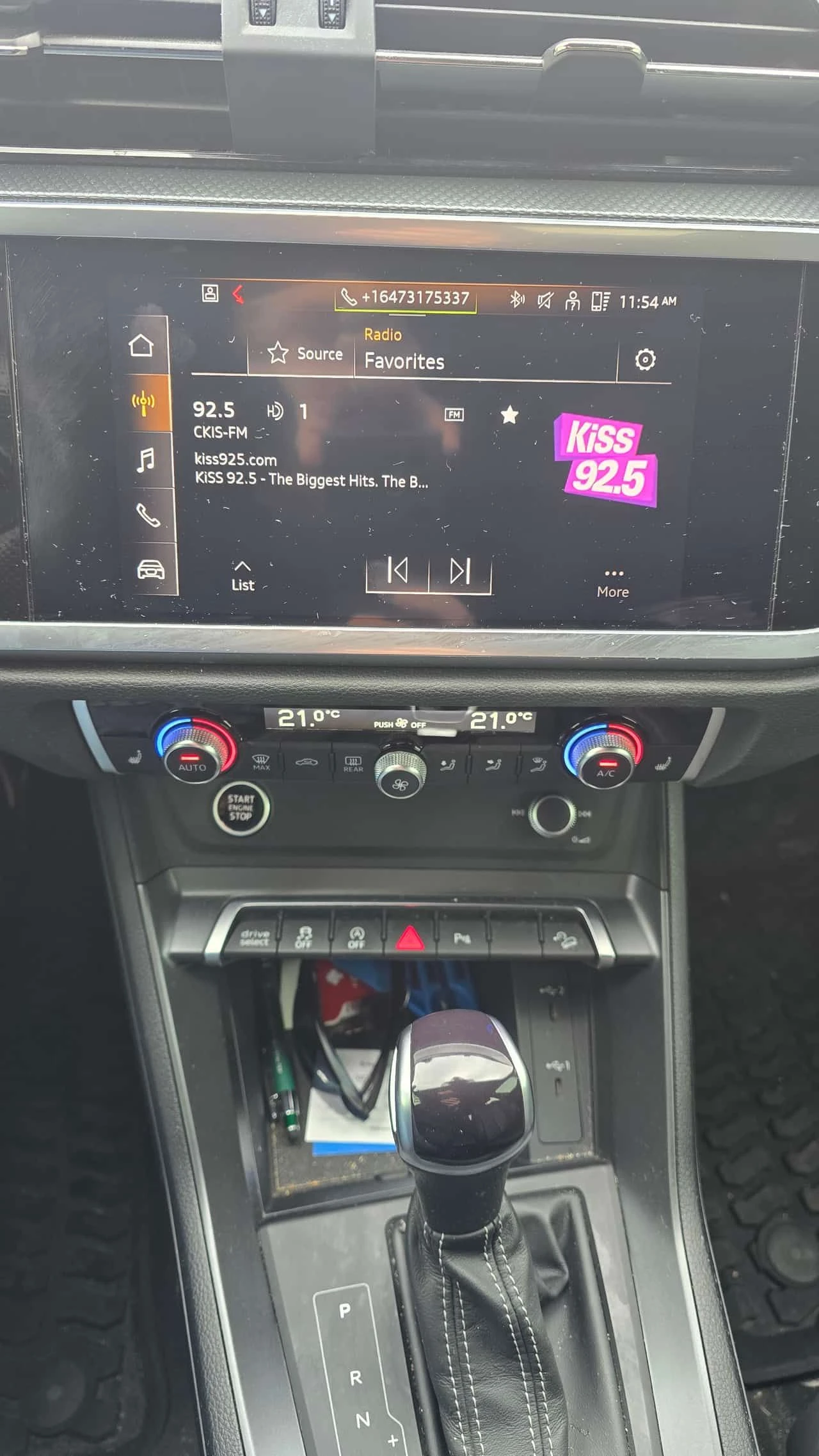 Audi Q3 * Progressiv * CARFAX * ЦЕНА ДО БГ, снимка 11 - Автомобили и джипове - 54222900