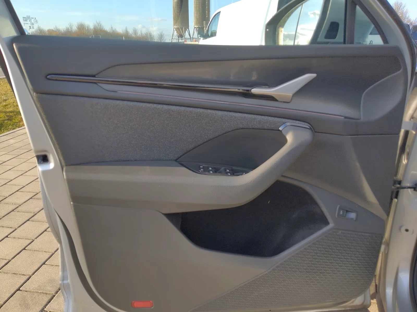Skoda Kodiaq 2.0TDI* 4x4* MATRIX* HUD* DISTR* KEYLESS* CAMERA*  | Mobile.bg � ����������� 6
