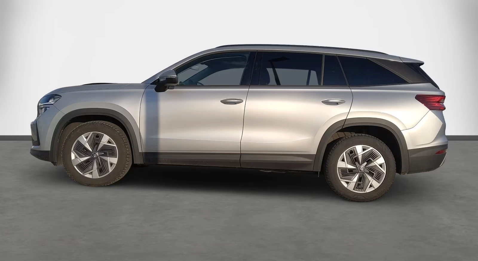 Skoda Kodiaq 2.0TDI* 4x4* MATRIX* HUD* DISTR* KEYLESS* CAMERA*  | Mobile.bg � ����������� 5
