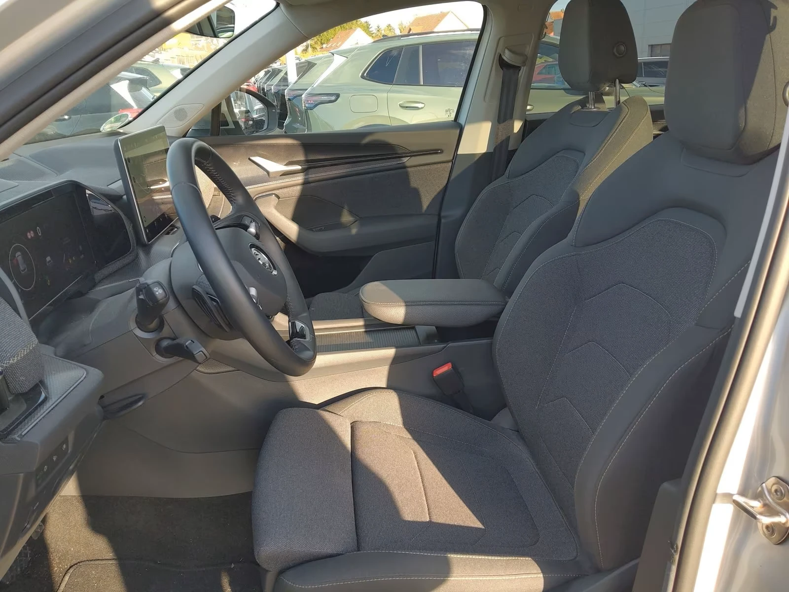 Skoda Kodiaq 2.0TDI* 4x4* MATRIX* HUD* DISTR* KEYLESS* CAMERA*  | Mobile.bg � ����������� 8