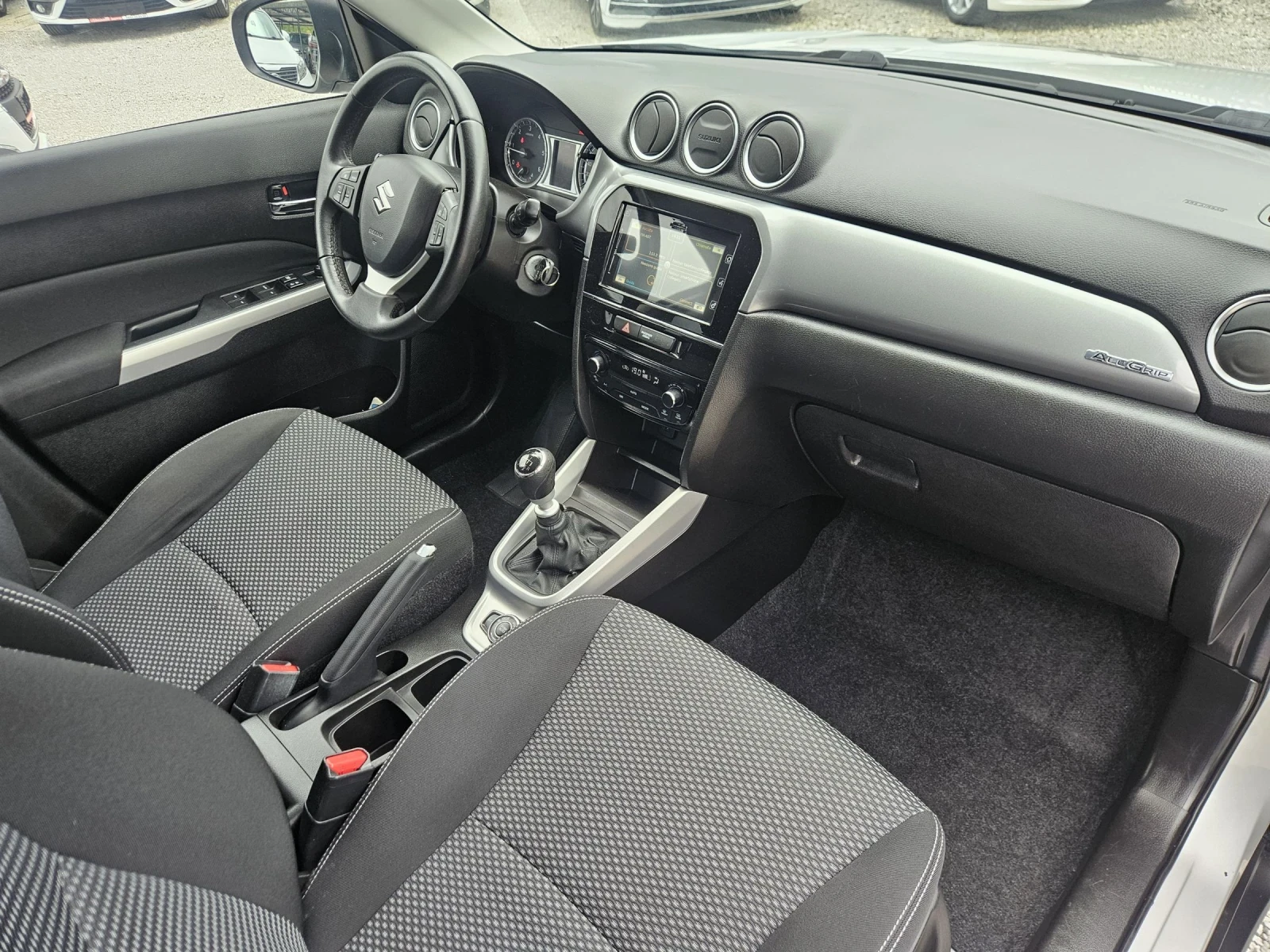 Suzuki Vitara 1.6 D 4x4 Eu.6B , снимка 16 - Автомобили и джипове - 54656766