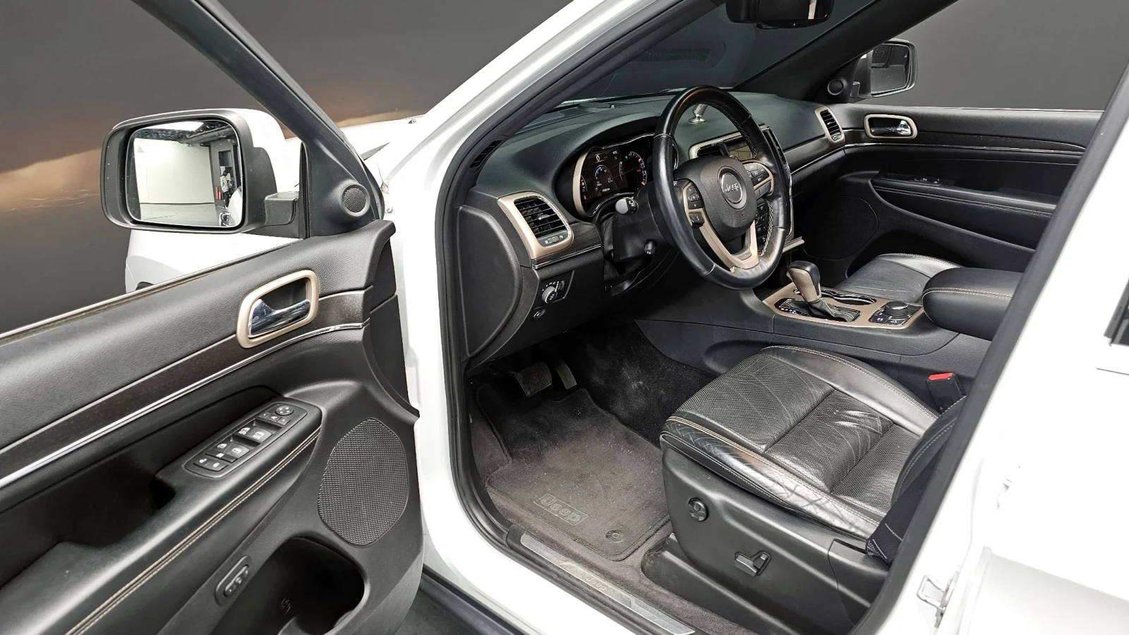 Jeep Grand cherokee 3.6 Limited, снимка 10 - Автомобили и джипове - 54763681