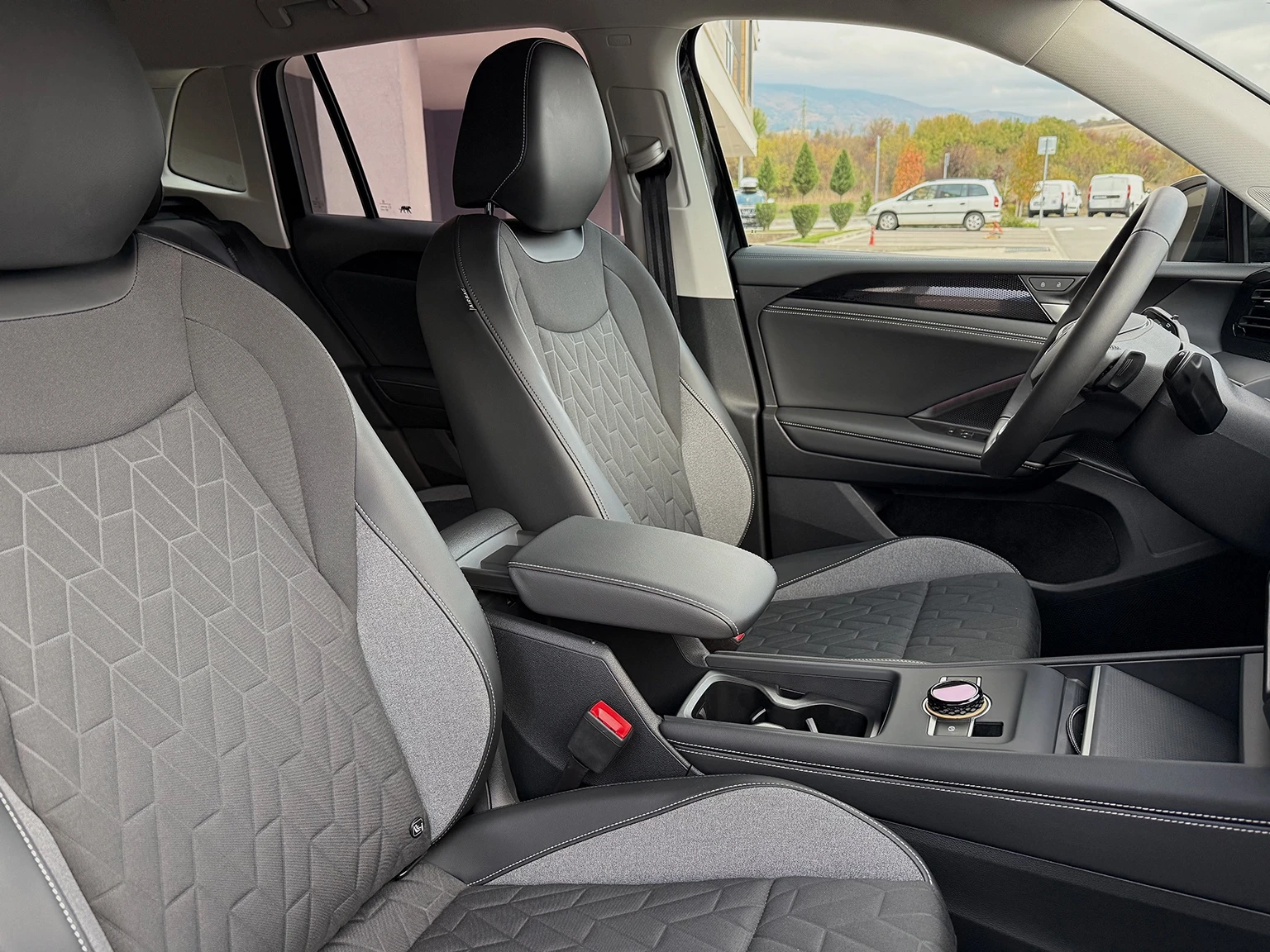 VW Tiguan ��������* ACC* IQ LIGHT* 360* AMBIENT*  | Mobile.bg � ����������� 9
