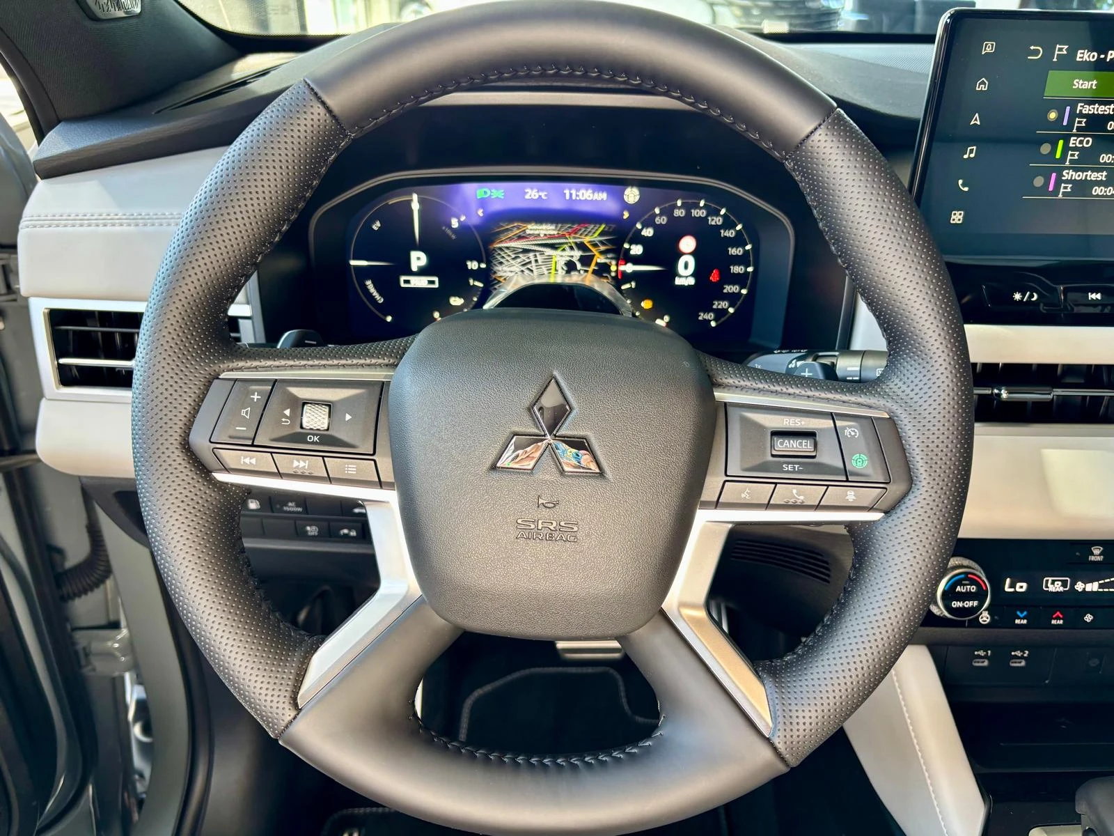 Mitsubishi Outlander INSTYLE PHEV, снимка 10 - Автомобили и джипове - 55735511