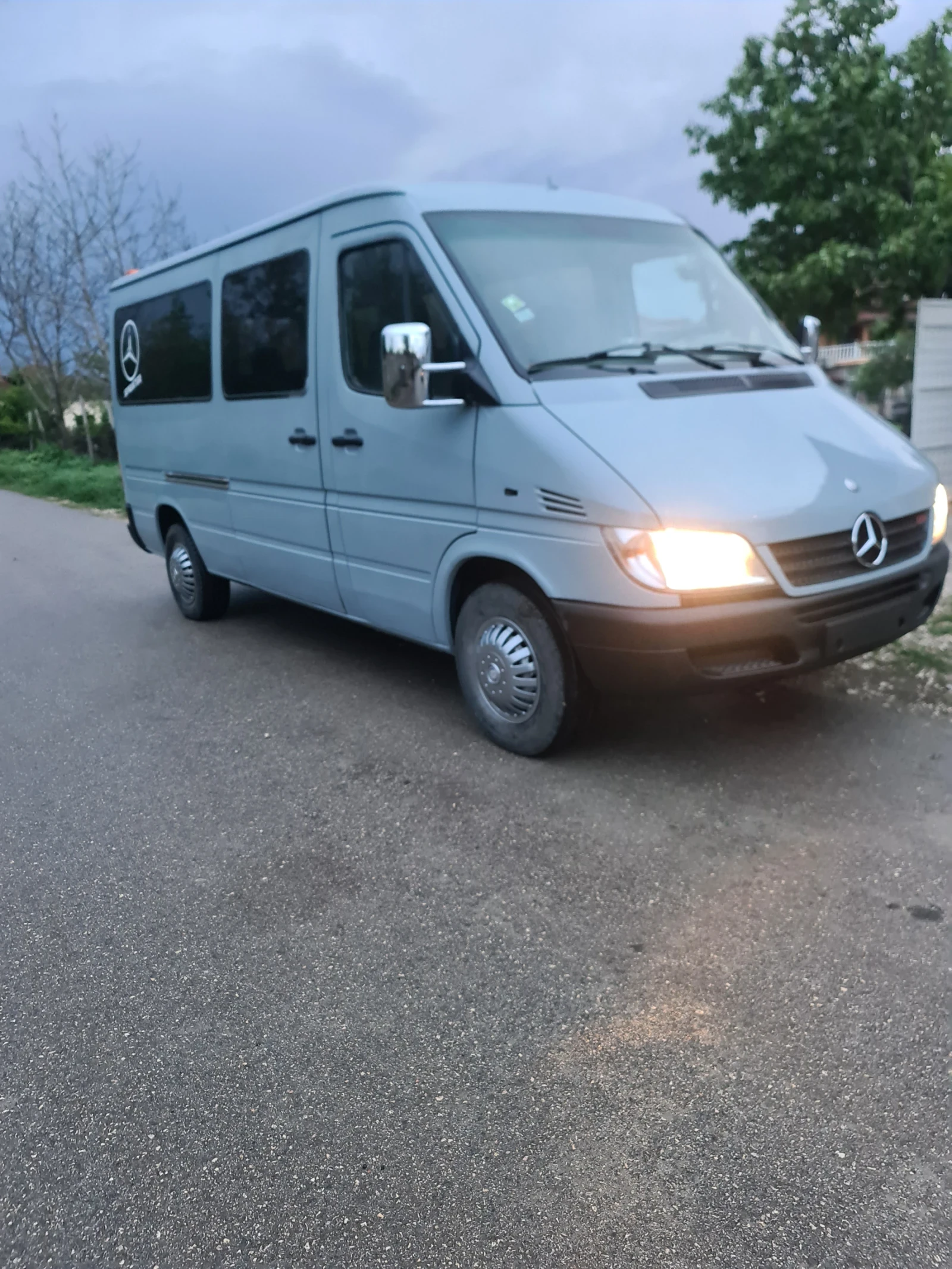 Mercedes-Benz Sprinter 208  - изображение 3