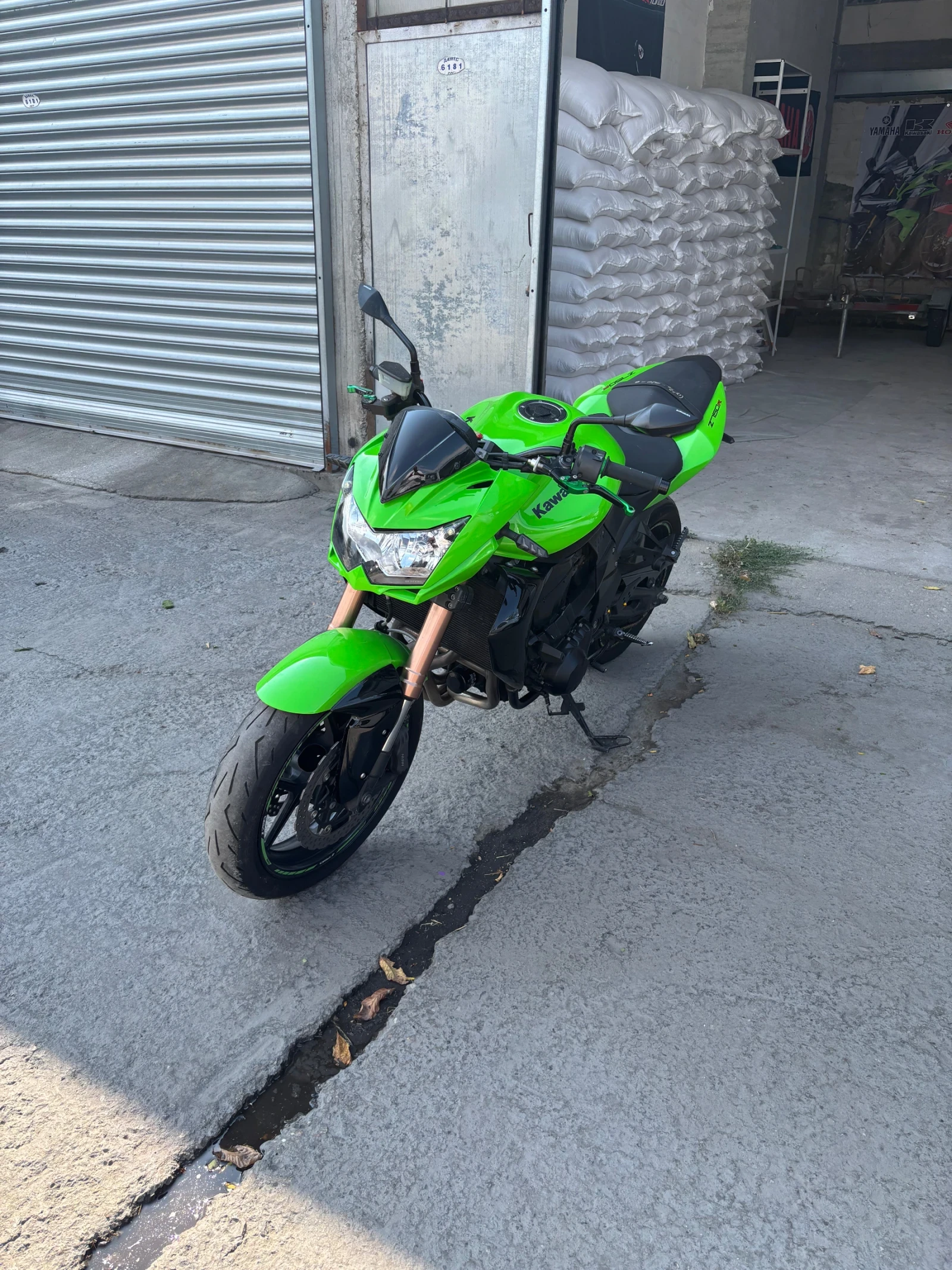 Kawasaki Z Z750R Нов внос, снимка 4 - Мотоциклети и мототехника - 55380652