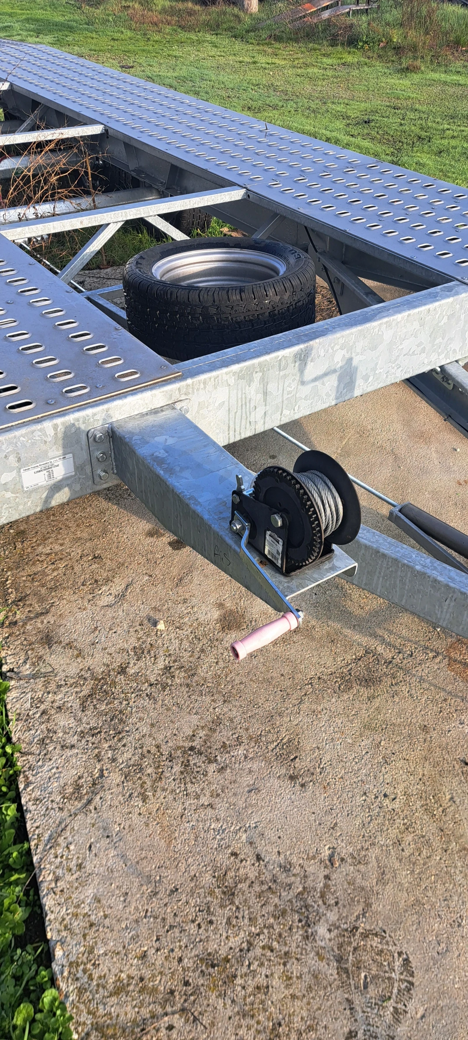 �� ��������� Agados Niuadow 6.10�.2.10�.3500�� | Mobile.bg � ����������� 6