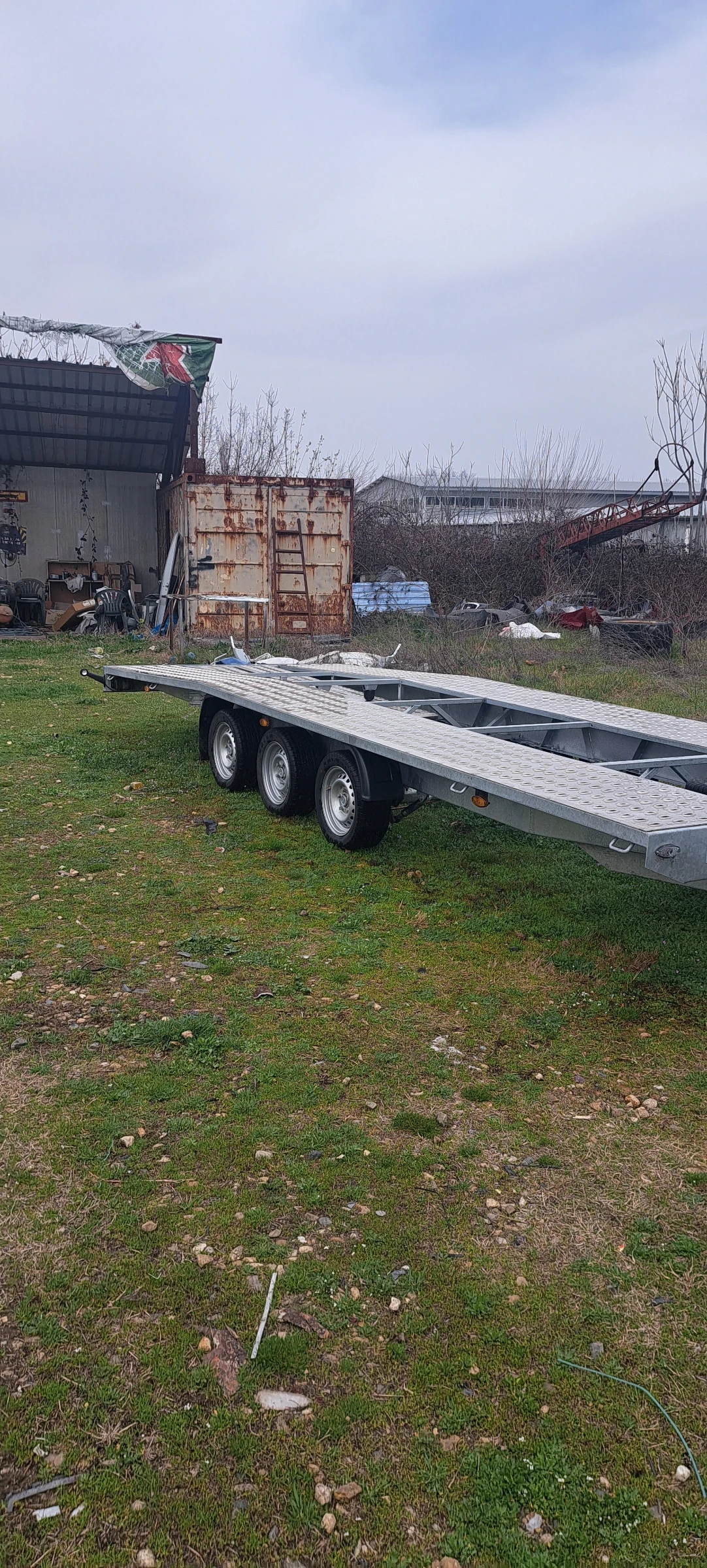   Agados Niuadow | Mobile.bg   2