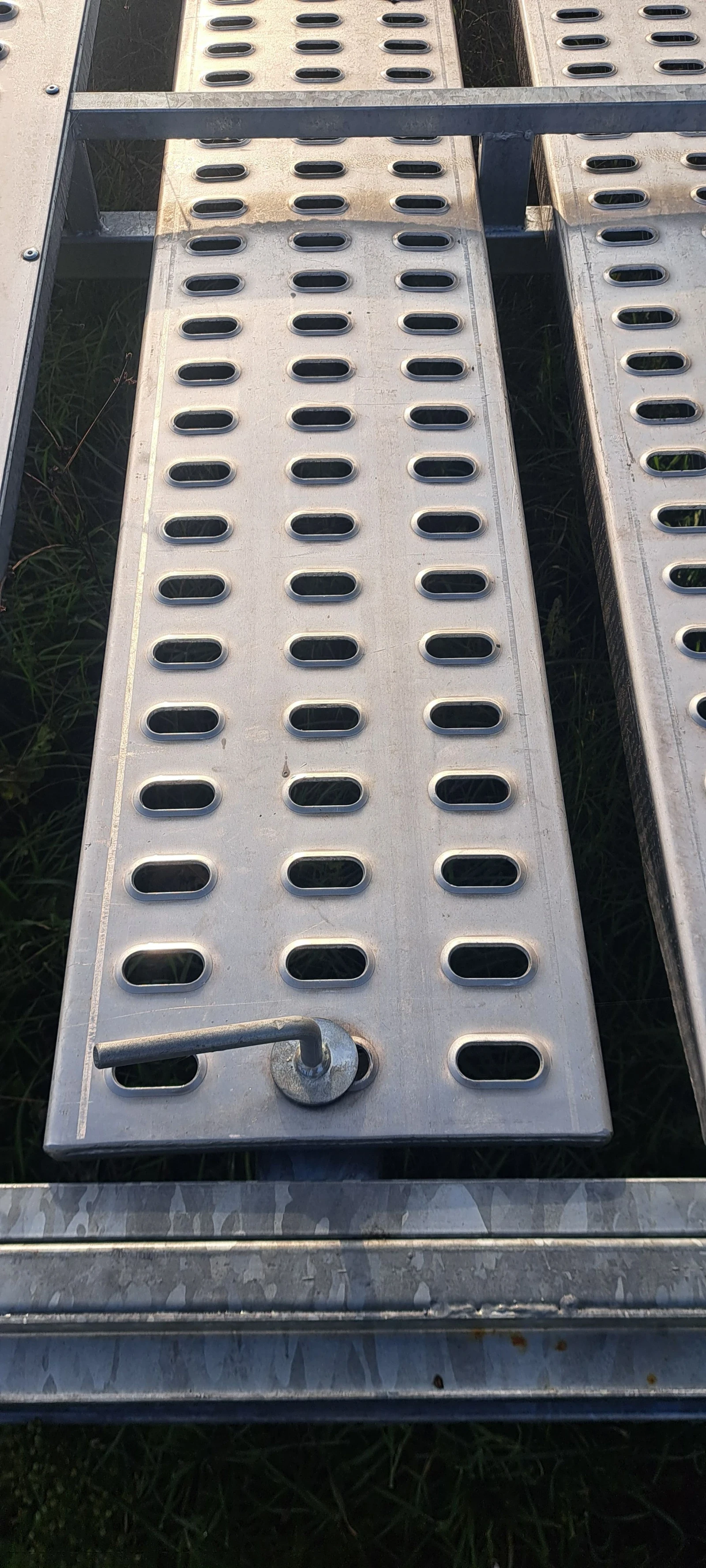 �� ��������� Agados Niuadow 6.10�.2.10�.3500�� | Mobile.bg � ����������� 7