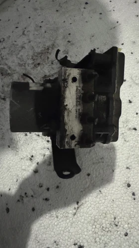 Спирачна помпа ABS за Nissan Micra 2002, снимка 1