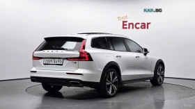 Volvo V60 Cross Country T5 Pro AWD, снимка 2