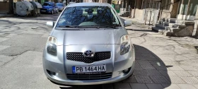 Toyota Yaris 1.3 , снимка 1