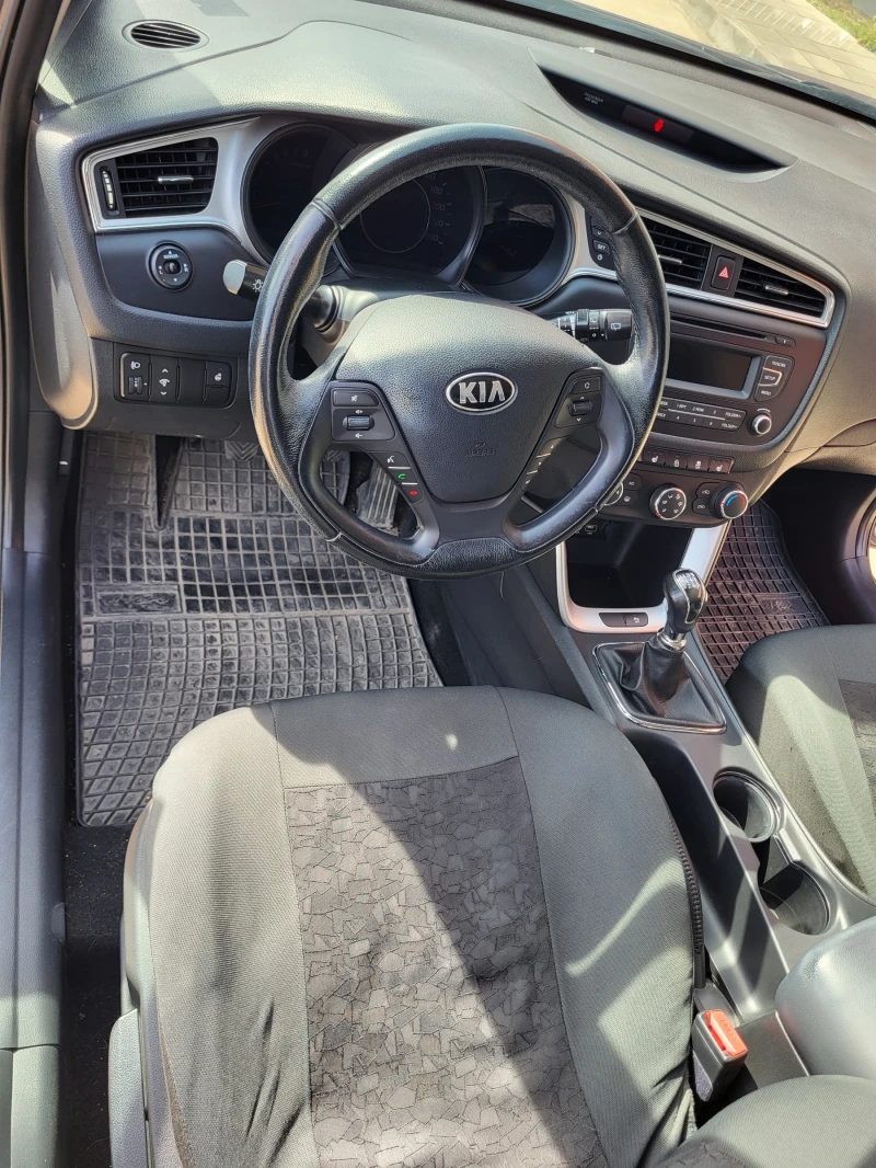 Kia Ceed, снимка 11 - Автомобили и джипове - 47313414