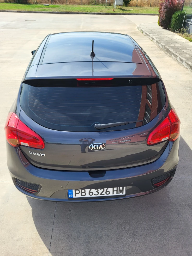 Kia Ceed, снимка 8 - Автомобили и джипове - 47313414