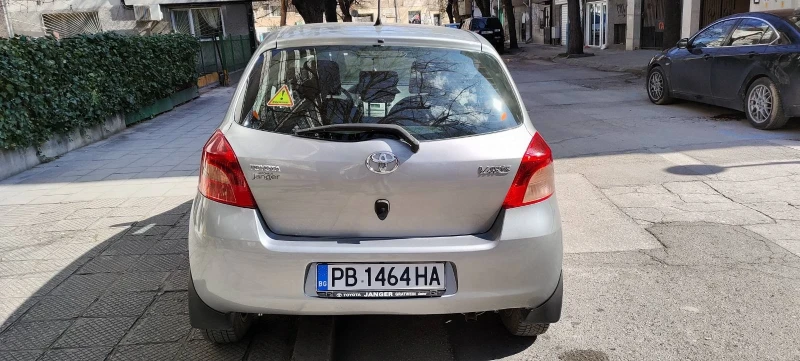 Toyota Yaris 1.3 , снимка 2 - Автомобили и джипове - 47530236