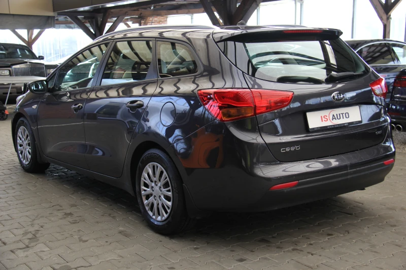 Kia Ceed, снимка 6 - Автомобили и джипове - 47795996