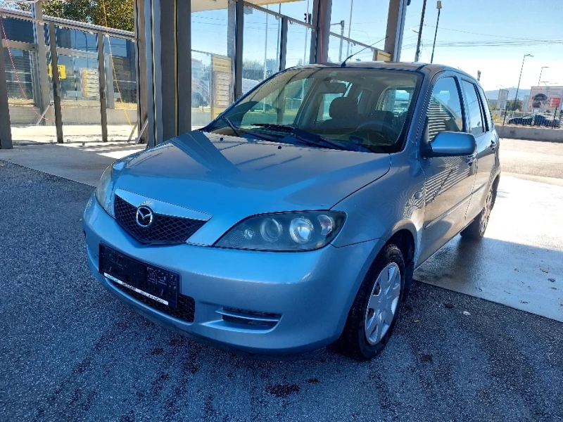 Mazda 2 1.3 бензин Топ състояние , снимка 1 - Автомобили и джипове - 47949543