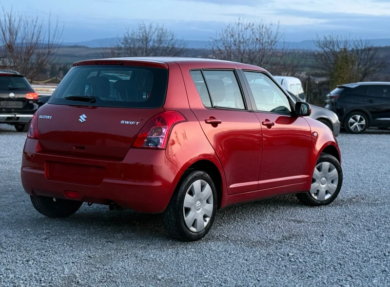 Suzuki Swift 1.3i , снимка 2 - Автомобили и джипове - 48275036