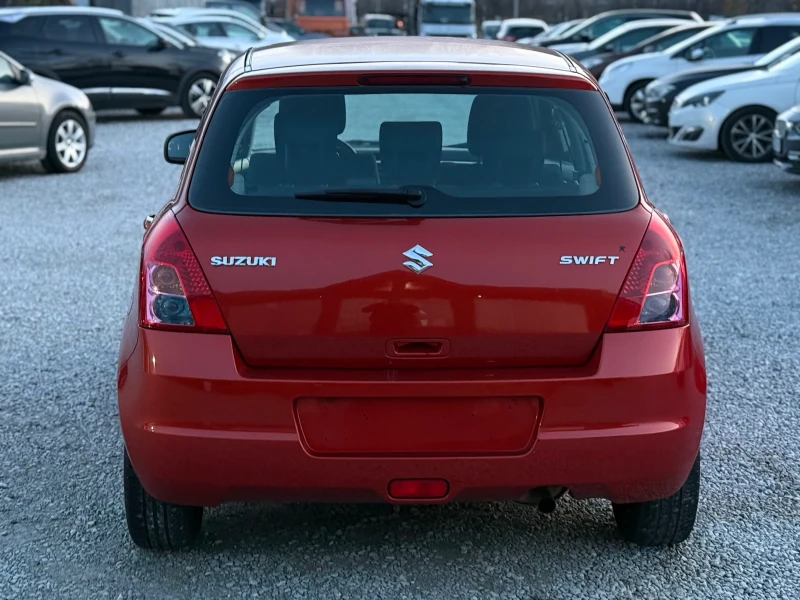 Suzuki Swift 1.3i , снимка 6 - Автомобили и джипове - 48275036