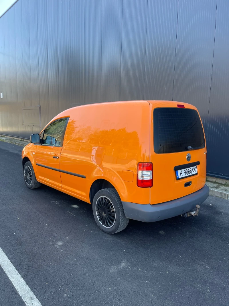 VW Caddy 1.9TDI 105PS Обслужен всичко платено!, снимка 6 - Автомобили и джипове - 49371935