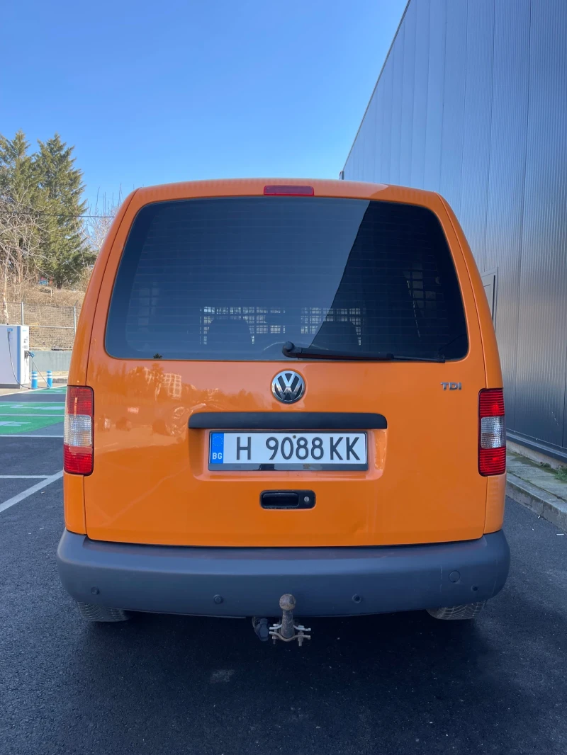 VW Caddy 1.9TDI 105PS Обслужен всичко платено!, снимка 3 - Автомобили и джипове - 49371935