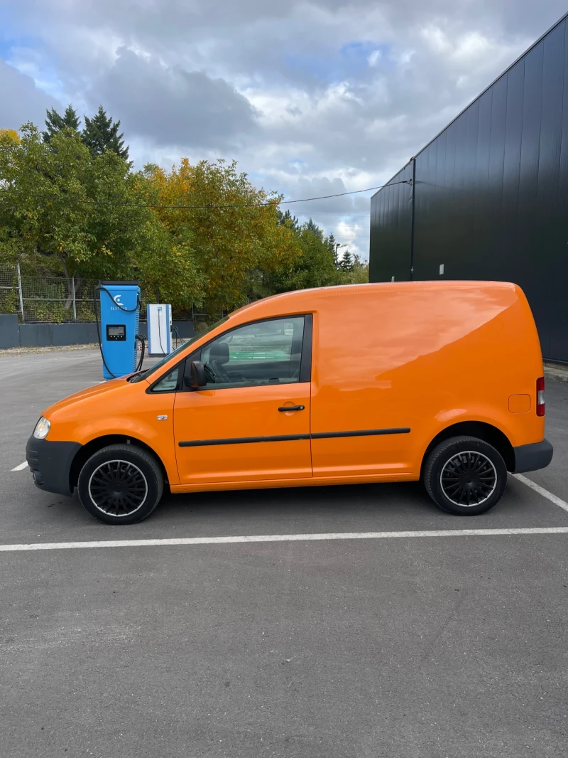 VW Caddy 1.9TDI 105кс Обслужен всичко платено!, снимка 5 - Автомобили и джипове - 52493250