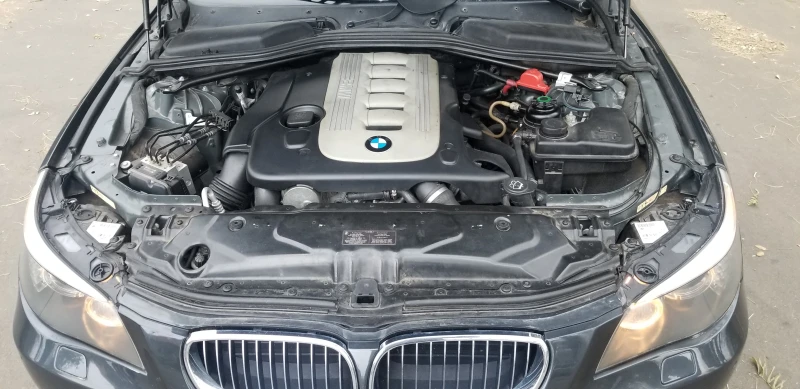 BMW 530 3.0D XDrive, снимка 12 - Автомобили и джипове - 52092057