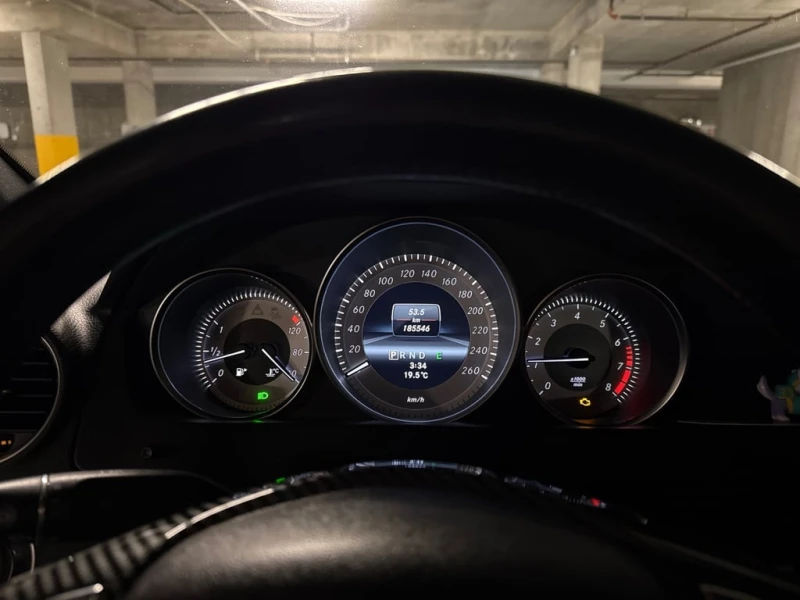 Mercedes-Benz C 300 * CARFAX * БЕЗ ПЪРВОНАЧАЛНА ВНОСКА, снимка 8 - Автомобили и джипове - 52681357