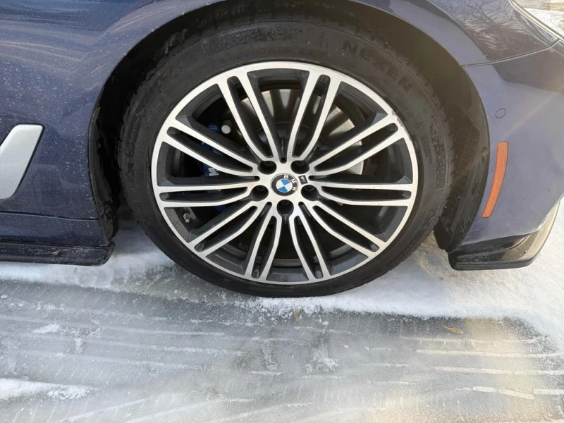 BMW 530 530i xDrive  CARFAX, снимка 7 - Автомобили и джипове - 52902135