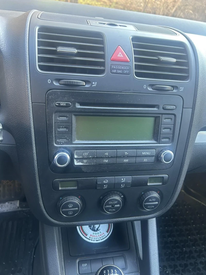 VW Golf 1, 6FSI, снимка 10 - Автомобили и джипове - 52937603