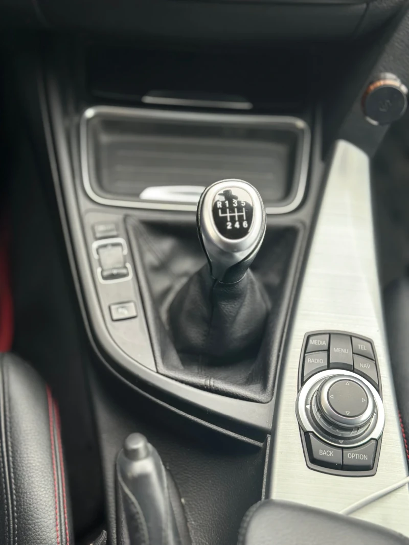 BMW 320 Head Up/Memory/LED, снимка 15 - Автомобили и джипове - 53042634