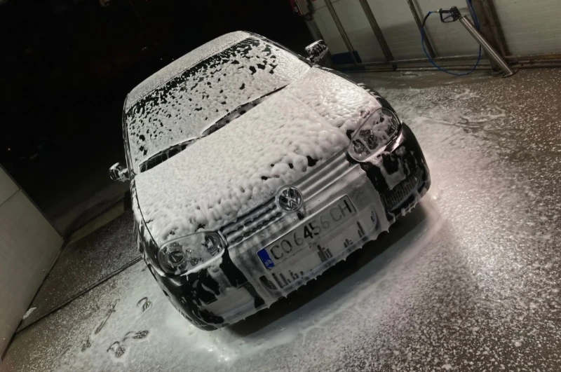 VW Golf, снимка 2 - Автомобили и джипове - 53113784