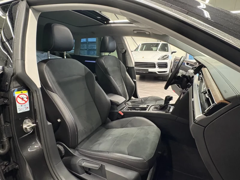 VW Arteon ELEGANCE/190HP/MASSAGE/CAM/AHK/ACC/LED/124h, снимка 10 - Автомобили и джипове - 53357358