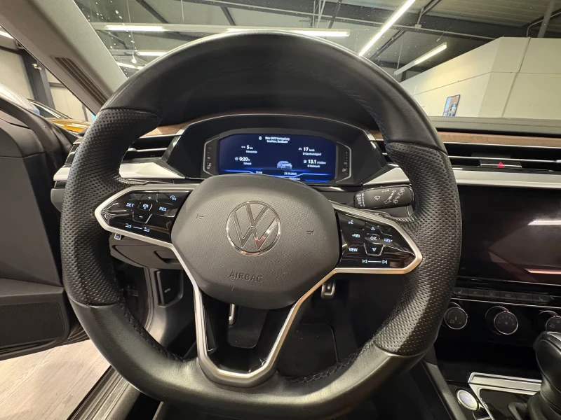 VW Arteon ELEGANCE/190HP/MASSAGE/CAM/AHK/ACC/LED/124h, снимка 11 - Автомобили и джипове - 53357358