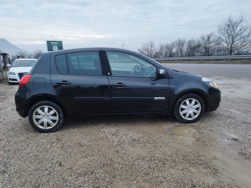 Renault Clio 1.2 i 75 kc., снимка 6 - Автомобили и джипове - 53483608